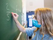 Declarație pe proprie răspundere pentru părinți, dacă vor să își trimită copiii la școală – document