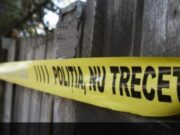 Crimă înfiorătoare la Vaslui. Bărbat cu mâinile legate şi dezbrăcat, găsit mort în stradă