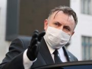 Condiții pentru elevii și profesorii care vor să facă învăţământ online