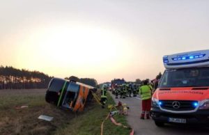 Autocar cu români, răsturnat în Germania. 31 de victime, mulți dormeau și au fost aruncați prin geamurile sparte