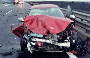 Un șofer cu permis din 1952 a întors pe autostradă, în Ungaria, un român a intrat cu 125 km/h direct în el