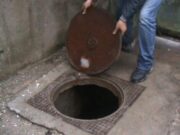 Evadare ca-n filme. Un traficant, condamnat la moarte, a reușit să iasă din închisoare printr-o canalizare