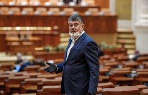 Parlamentul a adoptat rectificarea bugetară, cu majorarea pensiilor și bani pentru profesori