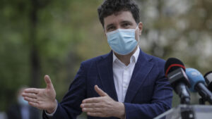 MCZoPTQ0MCZoYXNoPWM2NzJmYTM1NjliODE2NDg5M2Q0YzQwNTA3NmMyNDYy.thumb