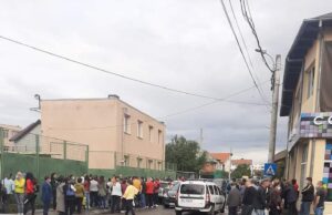 Masca, obligatorie de astăzi în județul Gorj la 50 de metri în jurul școlilor