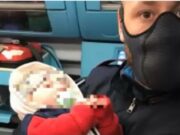 Doi români și-au abandonat bebelușul de 4 luni pe o stradă din Verona. Zeci de familii s-au oferit să aibă grijă de el