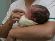 O mămică din Italia și-a abandonat în spital bebelușa nou-născută, după ce a aflat că micuța are Covid-19