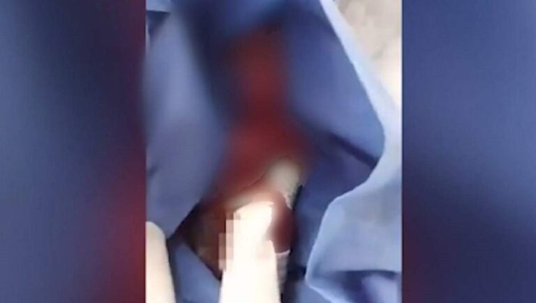 Un bebeluș a supraviețuit 6 ore în frigiderul de la morgă, după ce medicii l-au declarat mort: „Rezistă, iubirea mea”