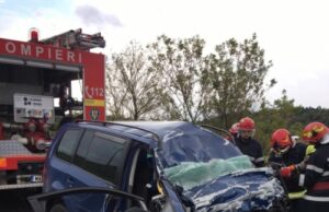 Accident tragic în judeţul Cluj! Doi MORŢI după ce două maşini s-au ciocnit. Imagini TERIFIANTE!