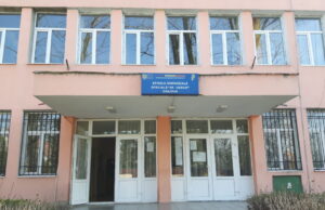 O şcoală şi o grădiniţă din Craiova au intrat în scenariul roşu