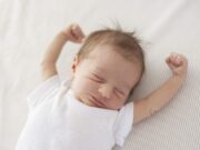 Un bărbat şi-a vândut copilul pentru 20.000 de euro, după ce a rămas fără serviciu din cauza pandemiei