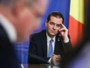 ŞCOLI închise în continuare. Ludovic Orban anunţă menţinerea cursurilor online