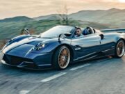 Un Youtuber în vârstă de 17 ani a distrus mașina sport a tatălui său, în valoare de 3,4 milioane $