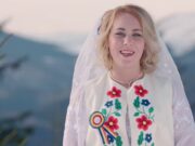 “Floricea de iasomie“ este piesă lansată de Luminita Sipoteanu Anghel