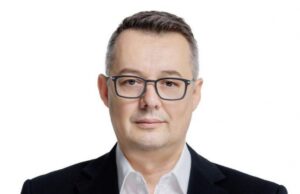 Bogdan Tohăneanu: Unul dintre colegii noştri şi-a pierdut mama în incendiul de la ATI. Orban, demisia de urgenţă!