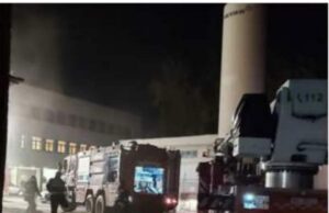 Pompierii care i-au scos pe pacienții din salonul ATI din Piatra Neamț, suspecți de coronavirus! Au intrat direct în izolare