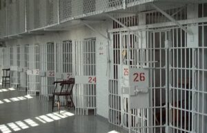 Cum fac femeile bani în Penitenciarul Rahova. Un fost deţinut: „Îţi arătau copilul!”