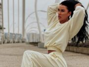 Daniela Crudu, sărut pătimaș cu… o domnișoară focoasă! Imagini interzise cu cele două brunete