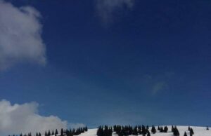 Scandal la Rânca din cauza numărului uriaș de turiști