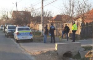 Şi-a înjunghiat soţia după ce a prins-o ca vorbea cu un alt bărbat!