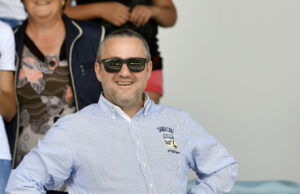 Oltenii îi cer lui Rotaru să „nu se mai joace de-a gigi becali cu marionetele şi sifoanele Papură şi Blejan”