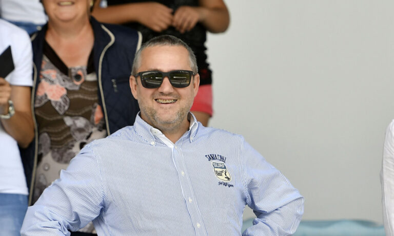 Oltenii îi cer lui Rotaru să „nu se mai joace de-a gigi becali cu marionetele şi sifoanele Papură şi Blejan”
