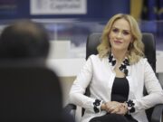 Gabriela Firea dă de pământ cu Voiculescu, după ce acuzat-o că e responsabilă de problemele de la Balș: „Mor bolnavi din cauza incompetenței criminale care vă caracterizează”
