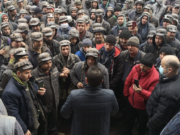 Minerii continuă protestul la Lupeni