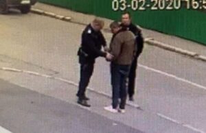 Lupul paznic la oi! Fost polițist local, prins la furat!