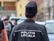 Un polițist local și-a scos uniforma la vânzare pe internet, pentru 300 de lei