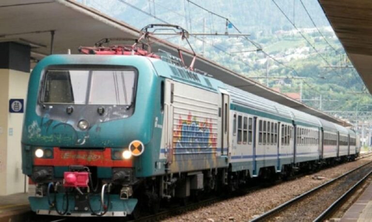 Român găsit mort într-o gară din Italia. Adrian era căsătorit şi avea un băiat