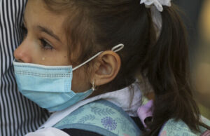 Primele cazuri de infectare cu Covid-19 a unor elevi, după începerea școlii în 8 februarie