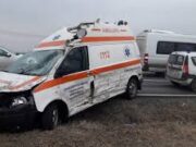 Accidentul cu ambulanța SMURD de la Brăila, surprins de camere. Autospeciala s-a rostogolit de câteva ori pe șosea