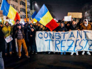 Proteste față de restricțiile din pandemie, în mai multe orașe din țară. La Constanța, manifestanții au încercat să incendieze măști, la Cluj se face sport în aer liber