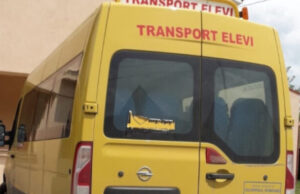 Copil, bătut de tatăl unui coleg în autobuzul școlar!