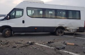 Accident între un microbuz și o mașină, în Leţcani: 11 persoane implicate, dintre care 7 au avut nevoie de intervenție medicală