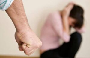 Oltean internat la psihiatrie după ce a amenințat cu moartea o vânzătoare!