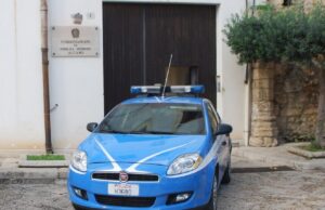 Un român care şi-a bătut soţia în prezenţa celor cinci copii ai lor, arestat în Italia