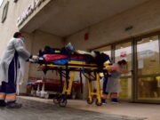 Doi pacienţi cu COVID au murit în timp ce aşteptau un loc liber la ATI, la Craiova