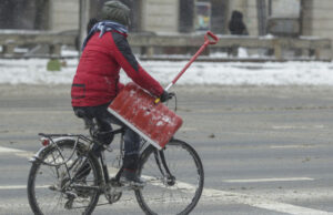 Avertizare meteo de vreme deosebit de rece, cu precipitaţii şi vânt. Cum va fi vremea până vineri