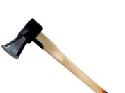 Un tânăr din Cluj şi-a omorât cu toporul mama, care nu a vrut să-i mai dea bani pentru droguri