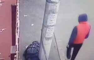 Tânărul care a jefuit un bărbat căzut pe o stradă din Bucureşti s-a ales cu dosar penal