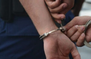 Tânăr din Olt, fără permis, la plimbare cu mașina prin Băilești. A fost reținut