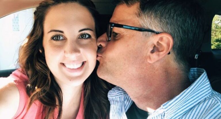 Si-a parasit iubitul inaintea nuntii si a intrat intr-o relatie cu tatal acestuia! Cazul comentat acum de toata lumea. Ce a putut sa spuna tanara de 25 de ani