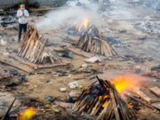 Situație scăpătă de sub control în India! Cadavrele sunt incinerate în parcuri sau pe străzi