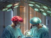 Un craiovean, mort după ce medicii i-au tăiat carotida în loc de amigdale. Familia face acuzații de malpraxis