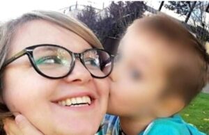 Un băiețel, singurul supraviețuitor al unui tragic accident din Iași, s-a trezit din comă. Copilul a rămas orfan de ambii părinți, la doar patru ani