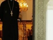 Mărturia cutremurătoare a preotului care a văzut dubla crimă din curtea bisericii din Argeș: „Femeia a văzut când copilul ei a fost omorât”