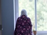 O bătrână din Brașov imploră după ajutor: “Vă rog, îmi este foame! Vă dau banii când iau pensia”