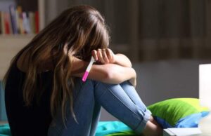 Gestul șocant al unui profesor de religie din Alba Iulia. Bărbatul a lăsat însărcinată o minoră de 17 ani